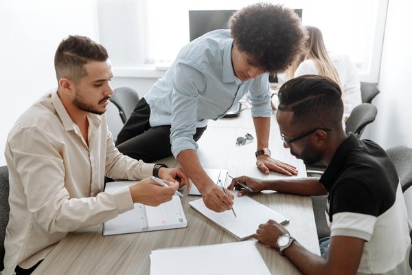 Construisez votre site web personnalisé à niort grâce à blixi